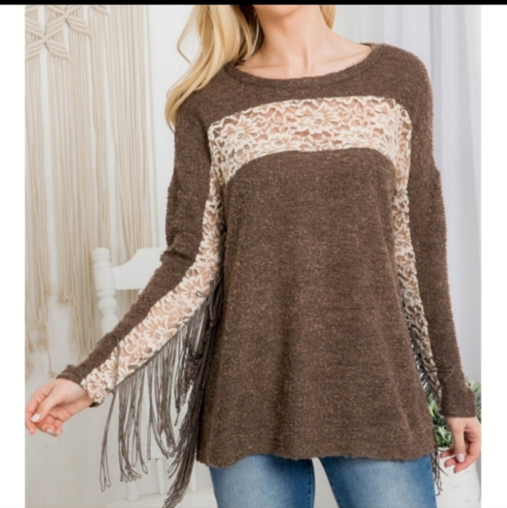 New Fringe & Lace knit top